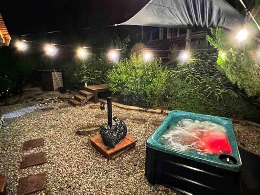 Вилла Tiny House, Wifi,Hot Tub,Secluded Cosby Экстерьер фото