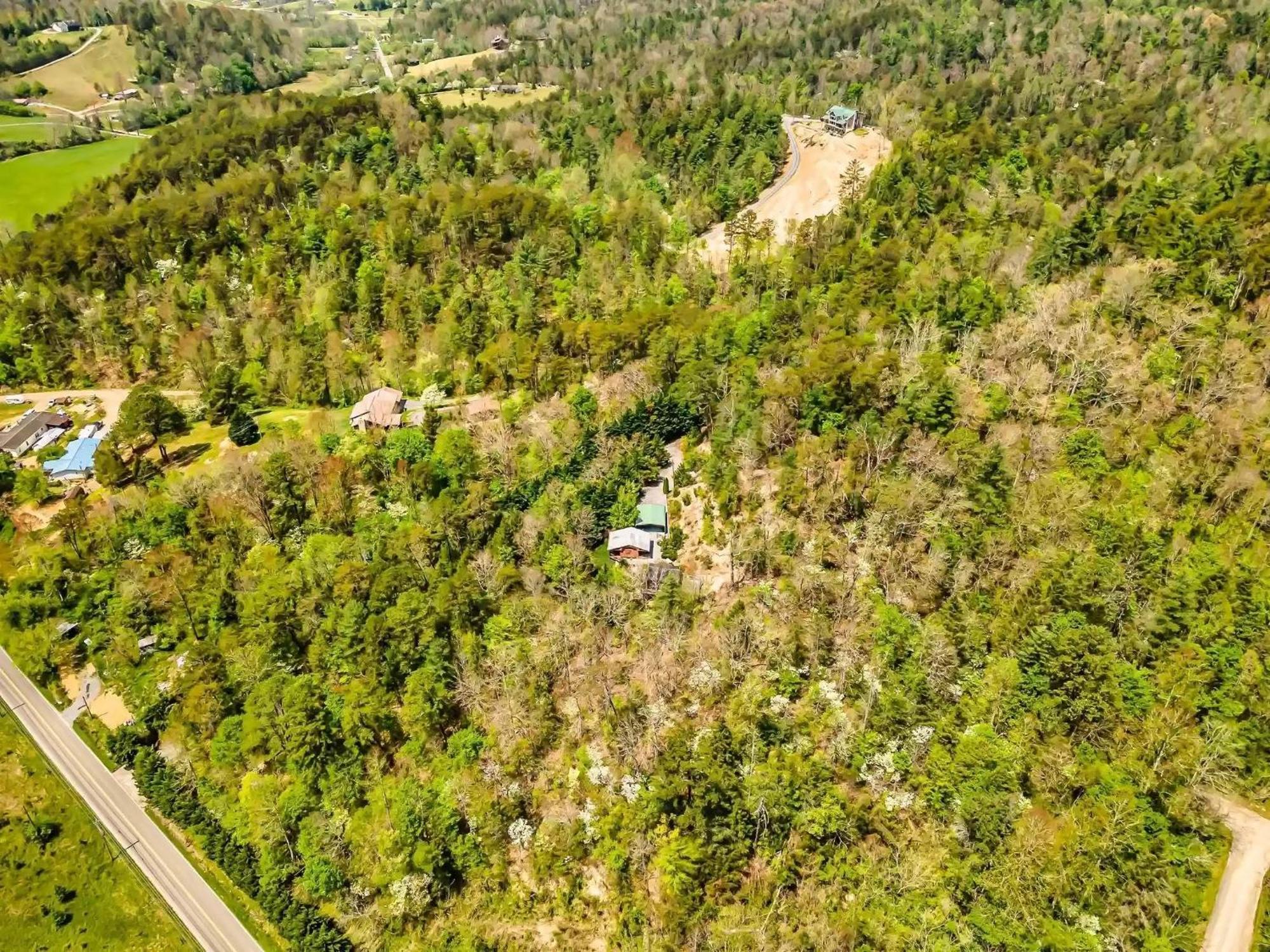Вилла Tiny House, Wifi,Hot Tub,Secluded Cosby Экстерьер фото
