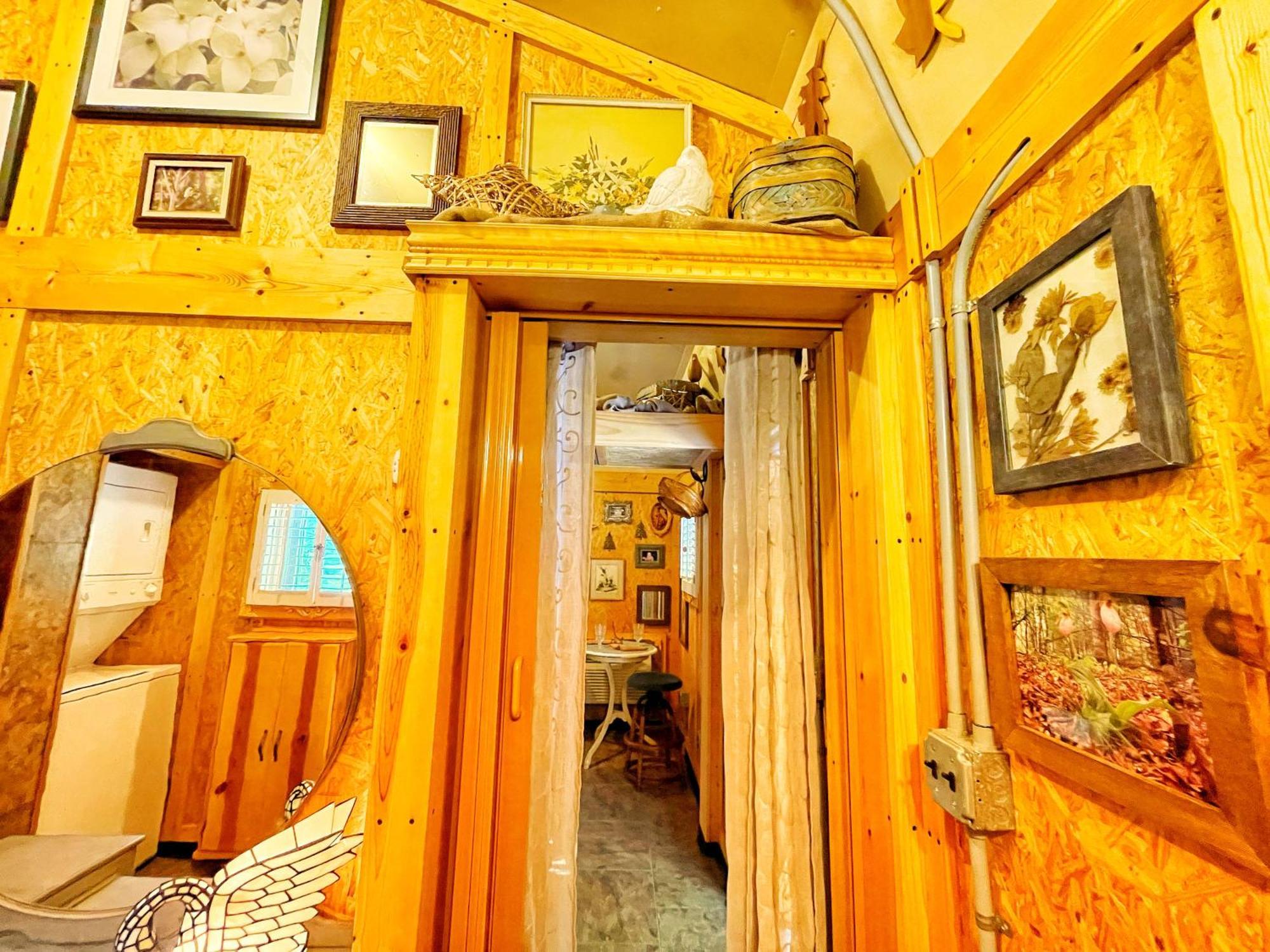 Вилла Tiny House, Wifi,Hot Tub,Secluded Cosby Экстерьер фото