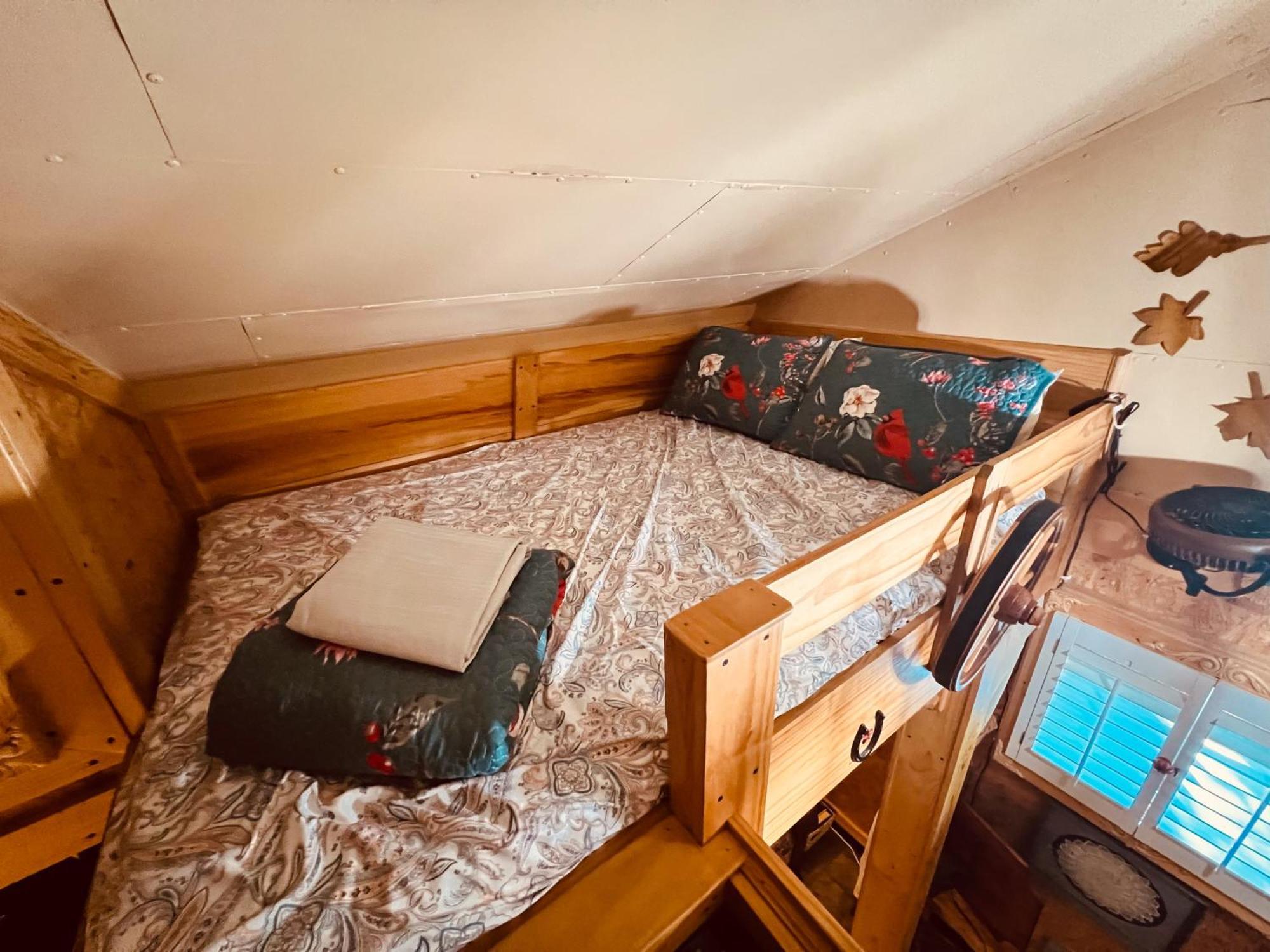 Вилла Tiny House, Wifi,Hot Tub,Secluded Cosby Экстерьер фото